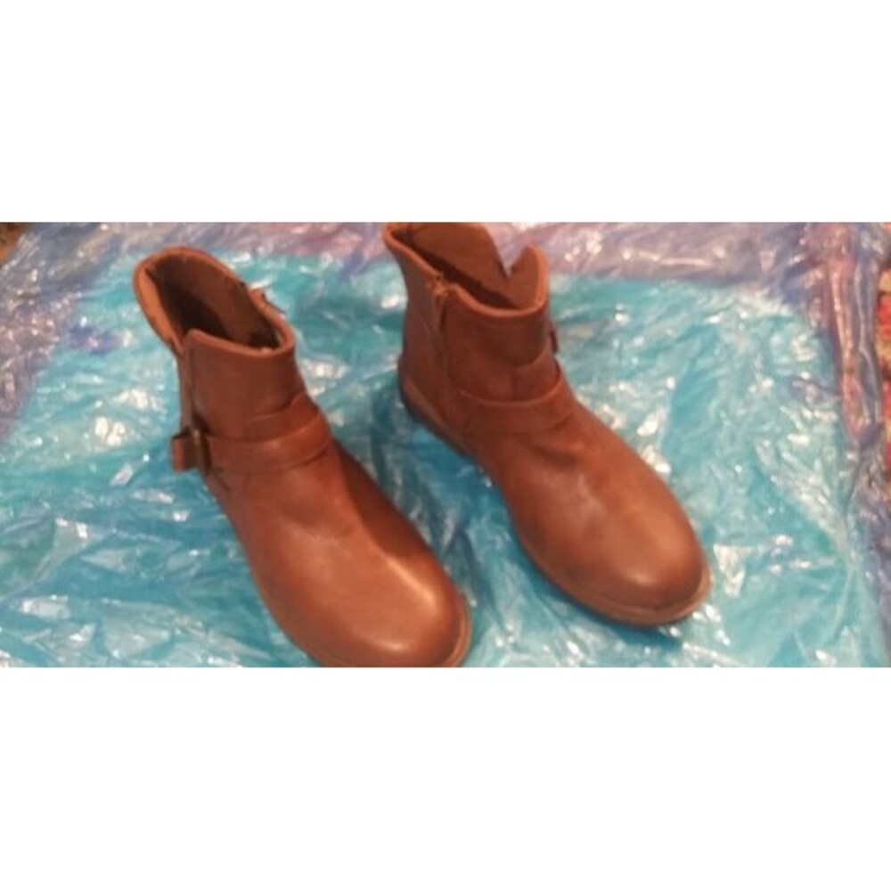 Bearpaw Ankle Boots – Women’s Size 8 – Brown Leather
